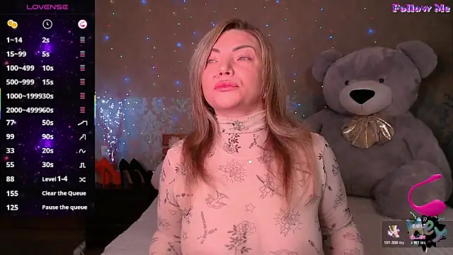 Snapshot of KristiOwen chatting on February 4, 2026, 12:49 am KristiOwen online show from February 4, 2026, 12:49 am