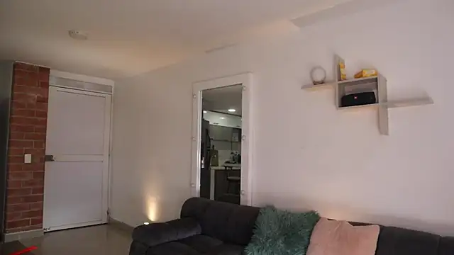 Snapshot of _Vahos_ chatting on October 24, 2025, 5:12 pm  Vahos  online show from October 24, 2025, 5:12 pm