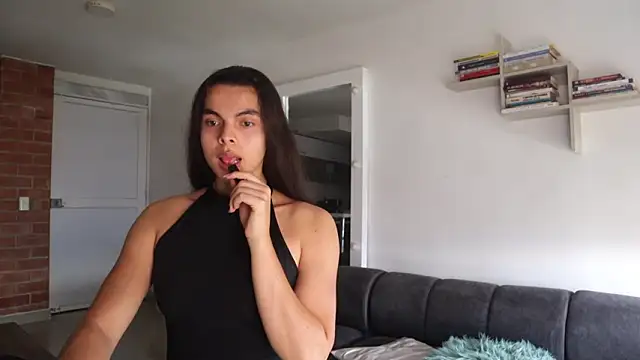  Vahos  online show from February 3, 2026, 8:03 pm