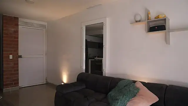 Snapshot of _Vahos_ chatting on September 30, 2025, 5:19 pm  Vahos  online show from September 30, 2025, 5:19 pm