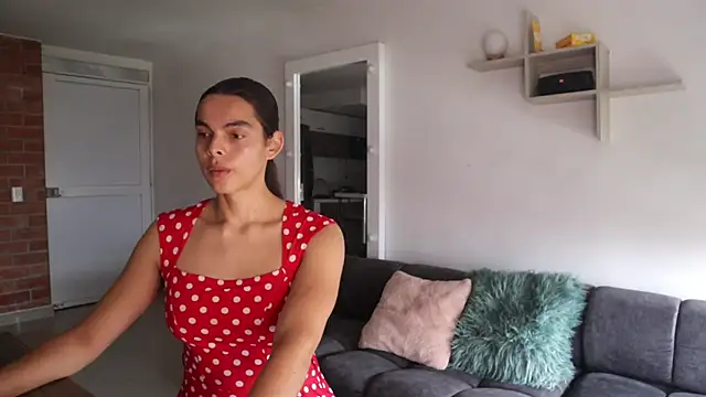 Snapshot of _Vahos_ chatting on October 8, 2025, 5:13 pm  Vahos  online show from October 8, 2025, 5:13 pm