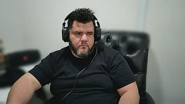 Gabihotxxx1 online show from March 18, 2026, 8:10 pm