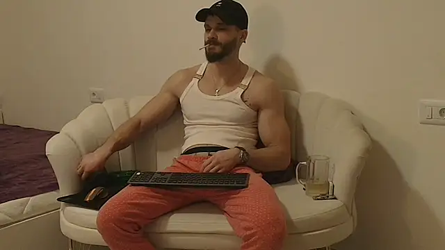 Snapshot of MauroTwin chatting on February 21, 2026, 6:32 pm MauroTwin online show from February 21, 2026, 6:32 pm