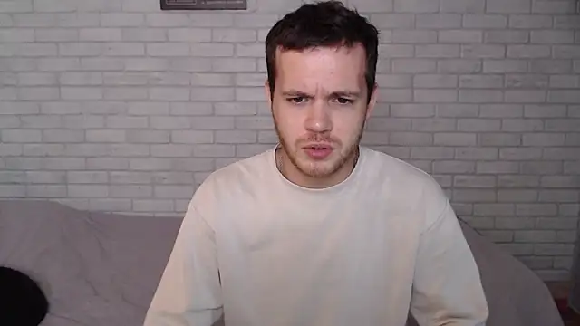 Alexxx horny online show from October 4, 2025, 8:49 am