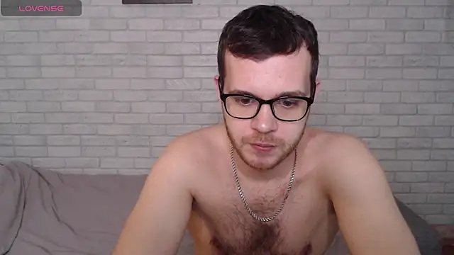 Alexxx horny online show from June 17, 2026, 12:04 pm