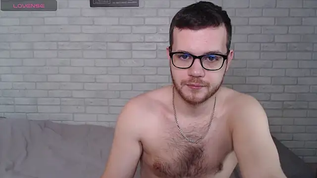 Alexxx horny online show from June 4, 2026, 6:07 am