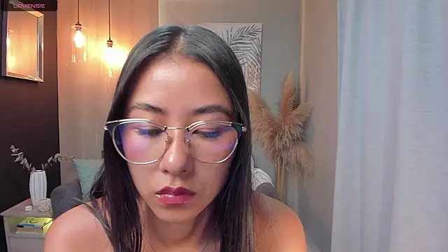 Sadashi  online show from September 18, 2025, 2:53 pm