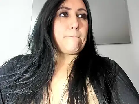 Snapshot of foxy-porn1 chatting on October 21, 2025, 9:25 pm foxy-porn1 online show from October 21, 2025, 9:25 pm