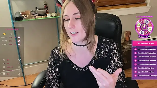 luluvaladon online show from February 4, 2025, 3:54 am