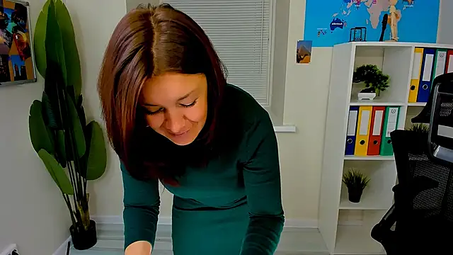 Snapshot of AnaMills chatting on September 30, 2025, 3:07 pm AnaMills online show from September 30, 2025, 3:07 pm