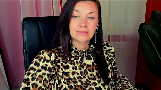 AnaMills online show from July 10, 2026, 3:39 am