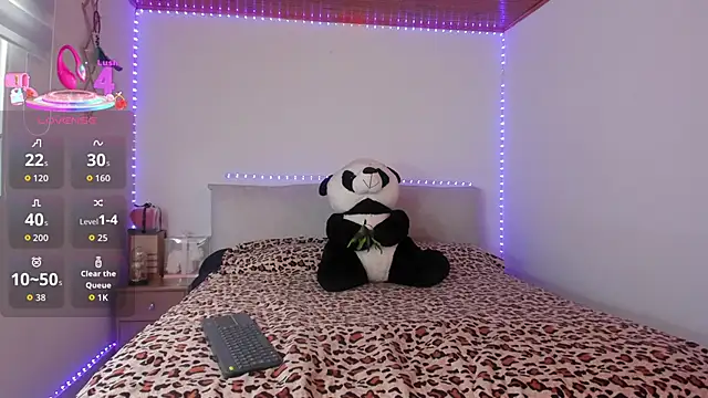 Snapshot of Arenne_rouse chatting on October 17, 2025, 7:48 pm Arenne rouse online show from October 17, 2025, 7:48 pm