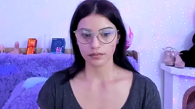 Snapshot of Arenne_rouse chatting on February 13, 2025, 9:27 pm Arenne rouse online show from February 13, 2025, 9:27 pm