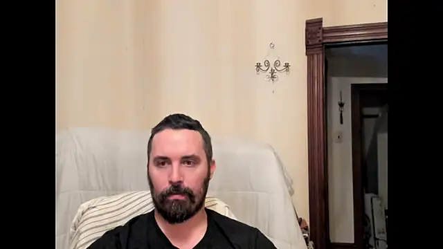 Snapshot of Metalstud chatting on September 19, 2025, 11:31 pm Metalstud online show from September 19, 2025, 11:31 pm