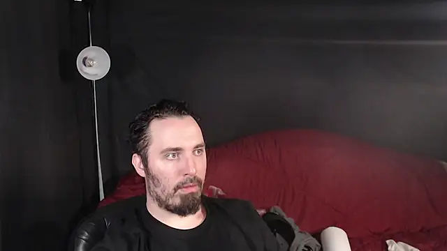 Snapshot of Metalstud chatting on March 3, 2025, 9:15 pm Metalstud online show from March 3, 2025, 9:15 pm