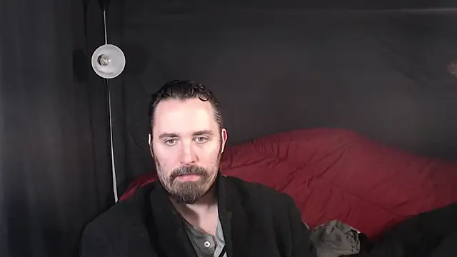 Snapshot of Metalstud chatting on February 20, 2025, 10:37 pm Metalstud online show from February 20, 2025, 10:37 pm