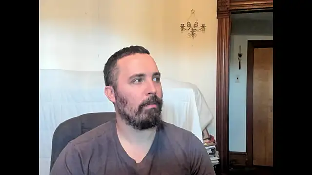 Snapshot of Metalstud chatting on September 17, 2025, 6:10 pm Metalstud online show from September 17, 2025, 6:10 pm