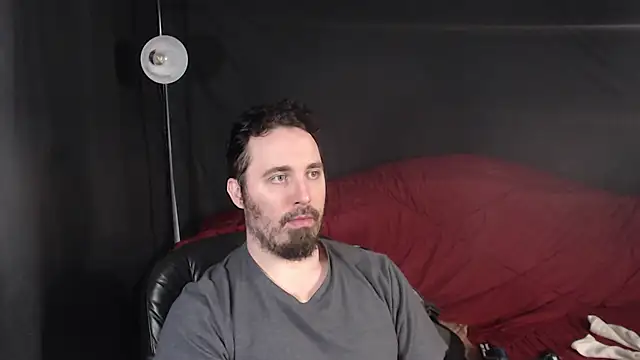 Snapshot of Metalstud chatting on March 1, 2025, 1:22 am Metalstud online show from March 1, 2025, 1:22 am