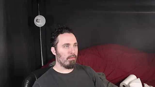 Snapshot of Metalstud chatting on March 2, 2025, 3:45 am Metalstud online show from March 2, 2025, 3:45 am