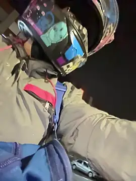 vaneelee online show from November 16, 2025, 3:00 am