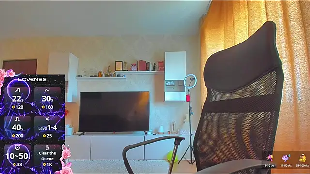 hot evil queen online show from September 23, 2025, 11:28 am