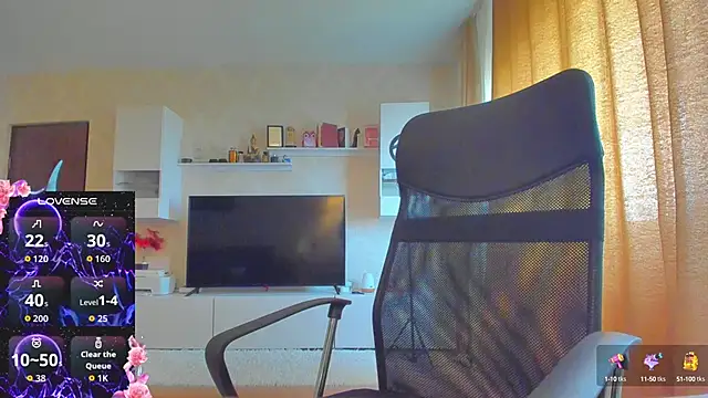 hot evil queen online show from September 30, 2025, 11:16 am