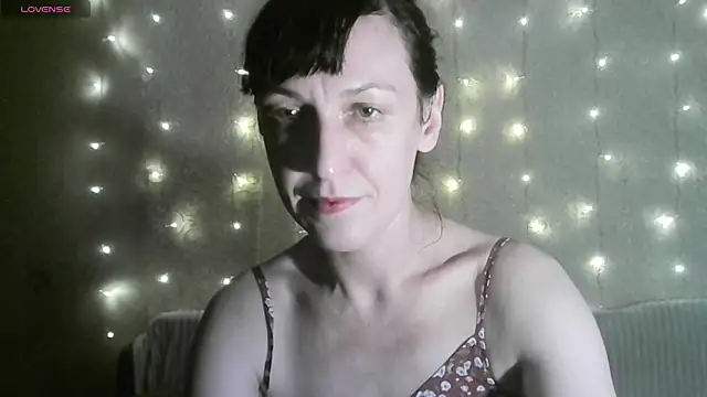 MarieODahliaS online show from January 13, 2026, 11:47 am