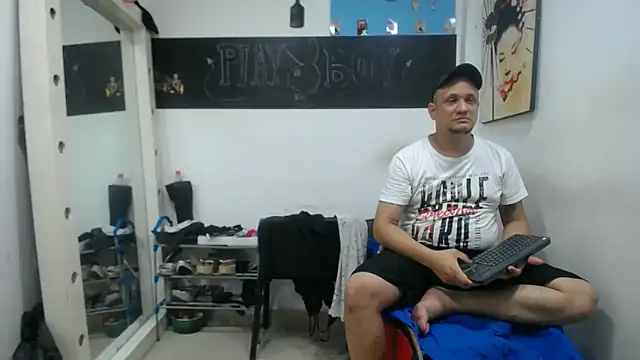 Meloncillo And BabyLiss online show from March 19, 2025, 8:22 pm