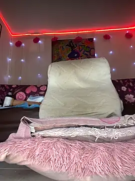 Emma Brown 12 online show from October 24, 2025, 9:14 pm