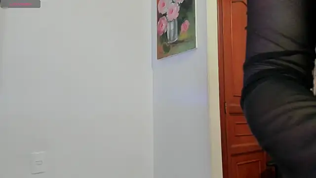 Andrea-Queen online show from April 15, 2026, 7:18 pm