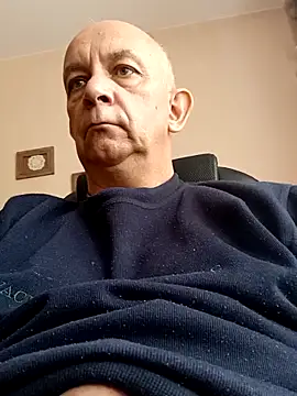 bigcock marusz online show from May 12, 2026, 12:33 pm