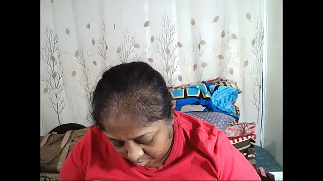 Snapshot of Indiantasha chatting on October 14, 2025, 4:07 pm Indiantasha online show from October 14, 2025, 4:07 pm