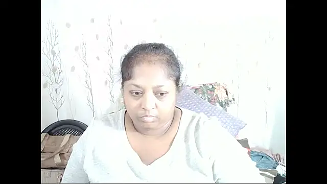 Snapshot of Indiantasha chatting on October 1, 2025, 4:00 pm Indiantasha online show from October 1, 2025, 4:00 pm