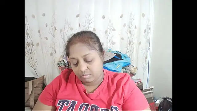 Snapshot of Indiantasha chatting on September 23, 2025, 4:03 pm Indiantasha online show from September 23, 2025, 4:03 pm