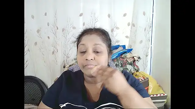 Snapshot of Indiantasha chatting on September 10, 2025, 4:28 pm Indiantasha online show from September 10, 2025, 4:28 pm