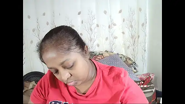 Snapshot of Indiantasha chatting on September 19, 2025, 4:55 pm Indiantasha online show from September 19, 2025, 4:55 pm