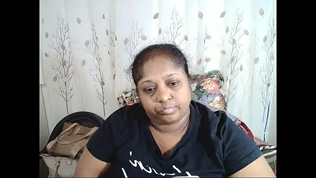 Snapshot of Indiantasha chatting on October 8, 2025, 3:57 pm Indiantasha online show from October 8, 2025, 3:57 pm