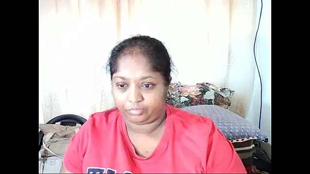 Snapshot of Indiantasha chatting on March 10, 2025, 5:07 pm Indiantasha online show from March 10, 2025, 5:07 pm