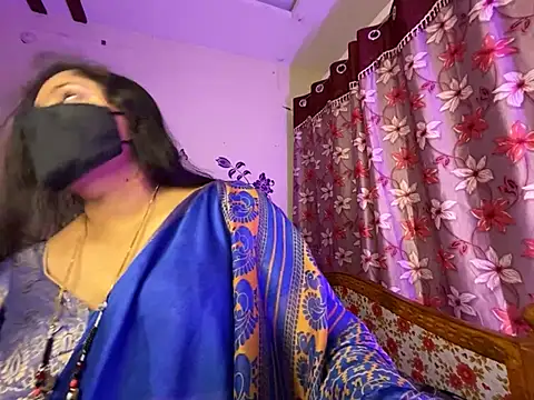 Love 4Sex online show from February 3, 2026, 5:38 am