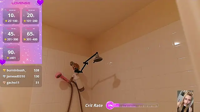 Snapshot of Blondiewithanass chatting on October 7, 2025, 1:28 am Blondiewithanass online show from October 7, 2025, 1:28 am