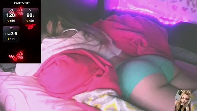 Blondiewithanass online show from March 19, 2026, 6:41 pm