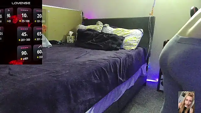 Snapshot of Blondiewithanass chatting on March 2, 2026, 6:03 am Blondiewithanass online show from March 2, 2026, 6:03 am