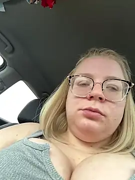 Blondiee x online show from December 9, 2024, 7:07 pm