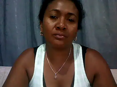 sexyladii online show from February 2, 2026, 5:01 pm