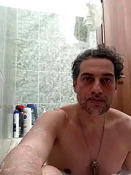 Snapshot of Arges20 chatting on February 5, 2026, 8:59 pm Arges20 online show from February 5, 2026, 8:59 pm