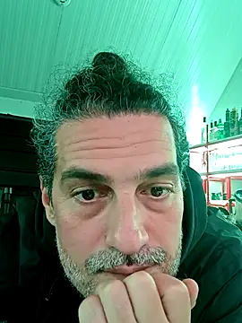 Snapshot of Arges20 chatting on November 27, 2025, 2:06 pm Arges20 online show from November 27, 2025, 2:06 pm