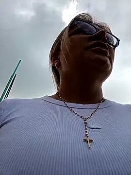 Snapshot of DIANITA_1988 chatting on February 19, 2025, 7:48 pm DIANITA 1988 online show from February 19, 2025, 7:48 pm