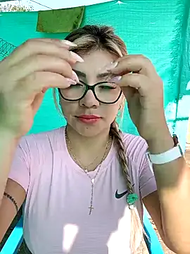 Snapshot of DIANITA_1988 chatting on March 4, 2025, 1:59 pm DIANITA 1988 online show from March 4, 2025, 1:59 pm