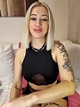 Snapshot of Fuck-Gina chatting on February 1, 2025, 11:48 pm Fuck-Gina online show from February 1, 2025, 11:48 pm