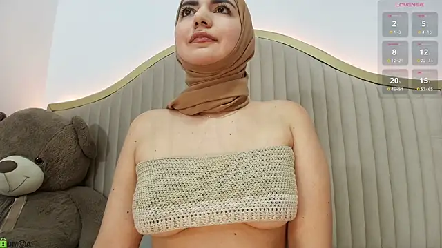 dalilasaadi  online show from April 9, 2026, 1:29 am